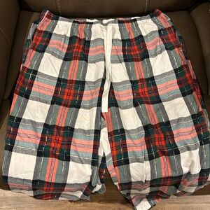 Victorias Secret size L sleep/lounge plaid pants with pockets and drawstring